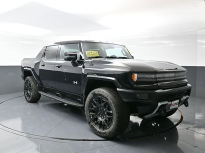 New 2025 GMC Hummer EV 2X w/ LPO, Sport Package