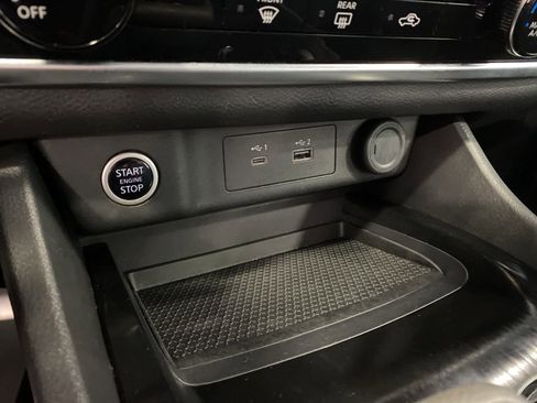 Used 2023 Nissan Rogue S image 23