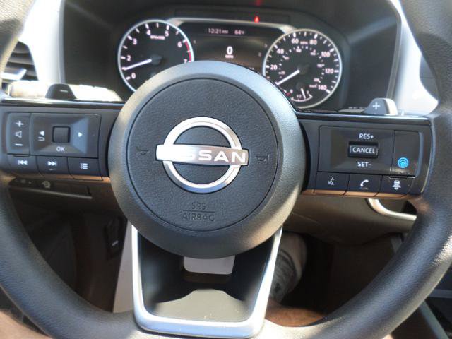 Used 2023 Nissan Rogue SV AWD/4WD image 13