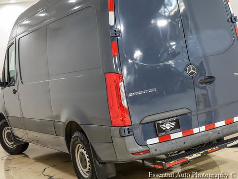 Used 2019 Mercedes-Benz Sprinter 144 image 8