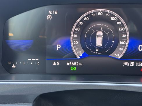 Used 2024 Volkswagen Tiguan SE image 32