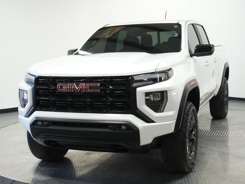 Used 2024 GMC Canyon Elevation w/ Convenience Package RWD image 3