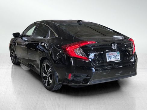 Used 2016 Honda Civic Touring image 5