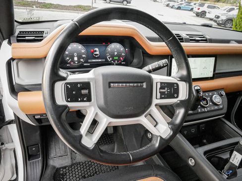 Used 2023 Land Rover Defender 90 X-Dynamic SE AWD/4WD image 18