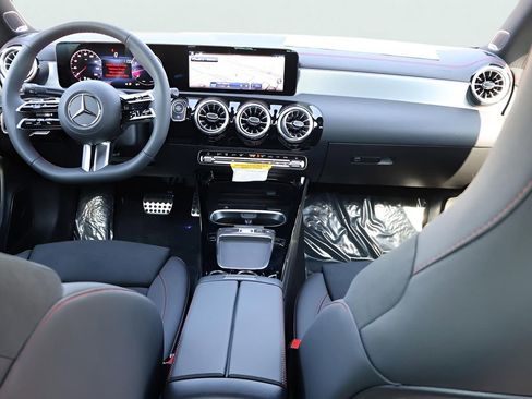 New 2026 Mercedes-Benz CLA 250 4MATIC image 15