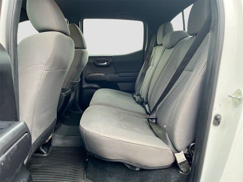 Used 2021 Toyota Tacoma TRD Off-Road w/ Technology Package image 22