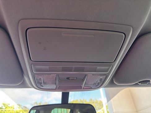 Used 2019 Honda CR-V LX image 16