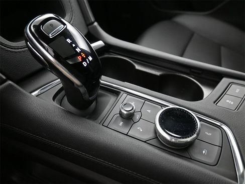 Certified 2024 Cadillac XT5 Premium Luxury image 24