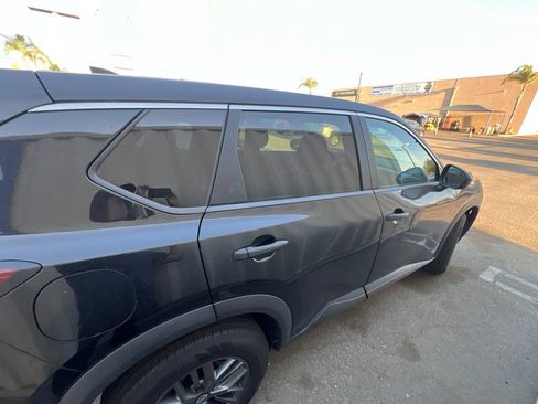 Used 2023 Nissan Rogue S FWD image 8