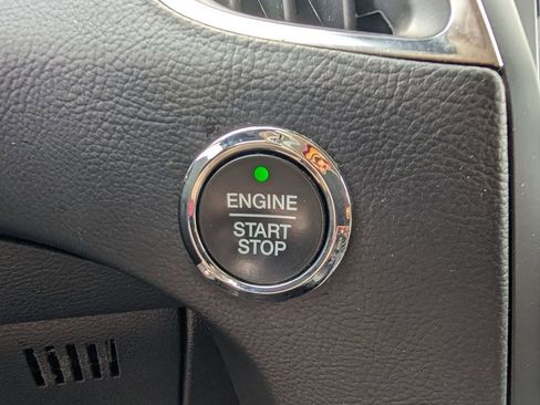 Used 2024 Ford Edge Titanium image 40