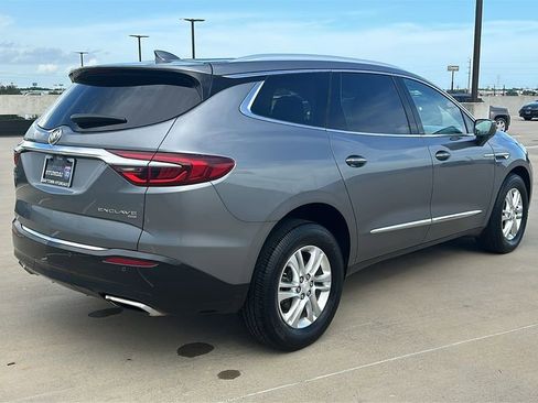 Used 2019 Buick Enclave Essence AWD/4WD image 12