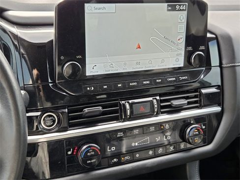 Certified 2023 Nissan Pathfinder SL image 17