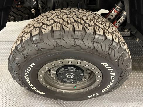 Used 2021 Jeep Gladiator Mojave w/ Trailer Tow Package image 17