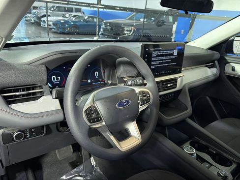 Used 2026 Ford Explorer Active AWD/4WD image 22