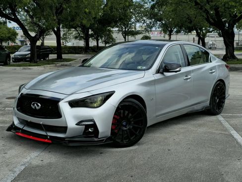 Used 2019 INFINITI Q50 Luxe w/ Essential Package (3.0T Luxe) AWD/4WD image 2
