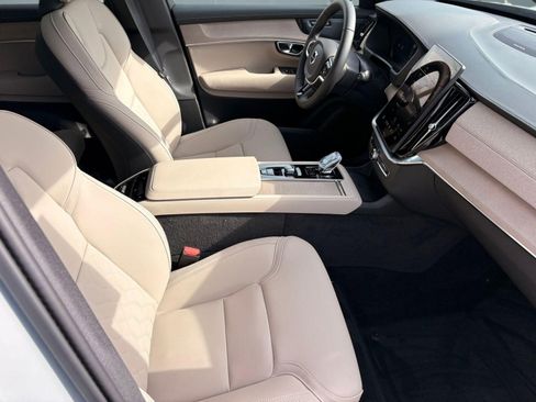 New 2026 Volvo XC90 T8 Plus image 27