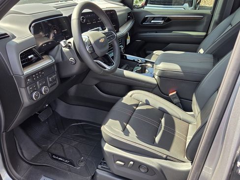 New 2026 Chevrolet Suburban High Country w/ Sun And Tow Package AWD/4WD image 5