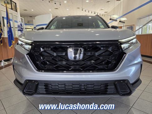 Used 2023 Honda CR-V Sport image 2