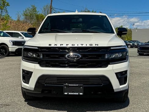 Used 2023 Ford Expedition Limited AWD/4WD image 9
