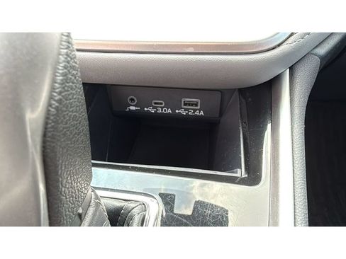 Used 2024 Subaru Outback Premium AWD/4WD image 24