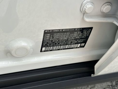 Used 2025 Honda HR-V LX image 33