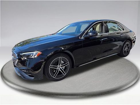 Used 2025 Mercedes-Benz E 350 Sedan w/ Winter Package image 14
