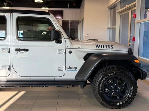 Used 2023 Jeep Wrangler Unlimited w/ Cold Weather Group AWD/4WD image 16