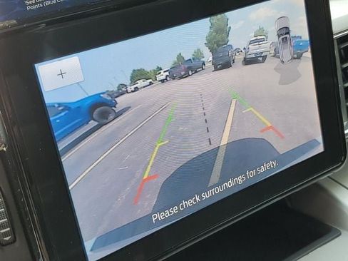 Used 2021 Ford Explorer XLT w/ Equipment Group 202A AWD/4WD image 18