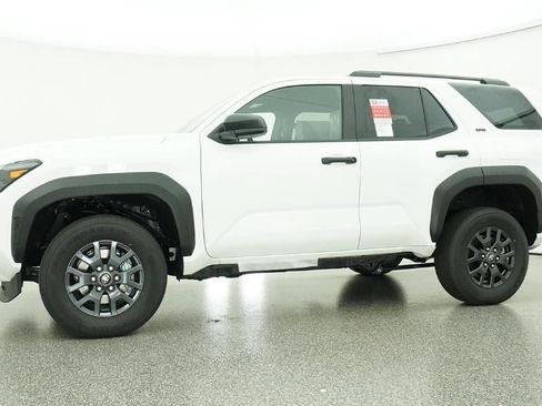 New 2026 Toyota 4Runner SR5 image 18