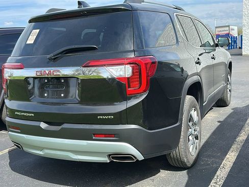 Used 2023 GMC Acadia SLE w/ Driver Convenience Package AWD/4WD image 3