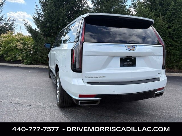 Used 2023 Cadillac Escalade ESV Premium Luxury w/ LPO, Floor Liner Package AWD/4WD image 3