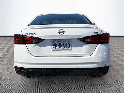 Used 2024 Nissan Altima 2.5 SR FWD image 6