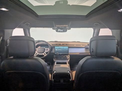 New 2026 Land Rover Defender 110 X-Dynamic SE image 29