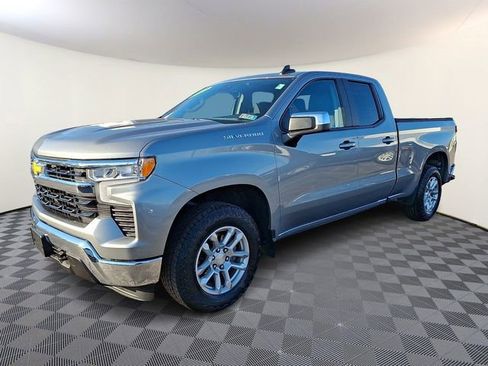 Used 2023 Chevrolet Silverado 1500 LT image 3