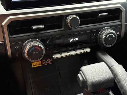Used 2026 Toyota 4Runner TRD Off-Road Premium AWD/4WD image 26