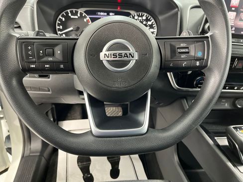 Used 2021 Nissan Rogue SV AWD/4WD image 34