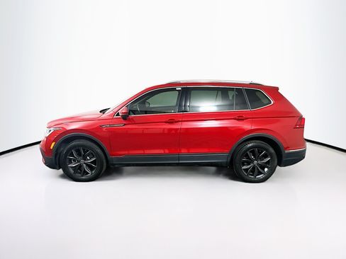 Used 2023 Volkswagen Tiguan SE FWD image 4