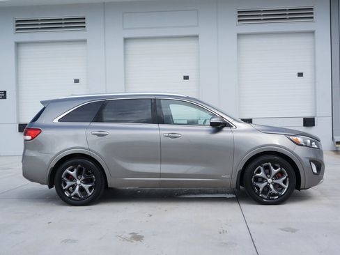 Used 2017 Kia Sorento SX image 15