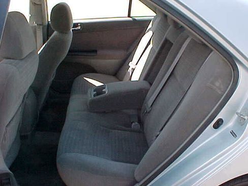 Used 2005 Toyota Camry LE image 13