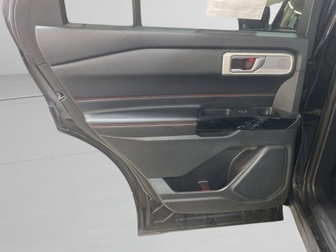 Used 2022 Ford Explorer ST-Line w/ Class IV Trailer Tow Package image 10