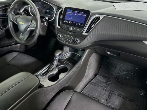 Used 2023 Chevrolet Malibu LT FWD image 6