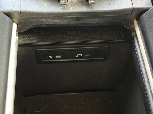 Used 2022 Mercedes-Benz GLC 300 GLC 300 image 27