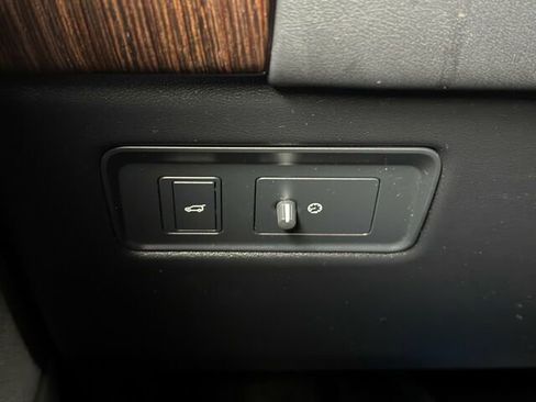 Used 2019 Land Rover Range Rover Sport HSE image 35