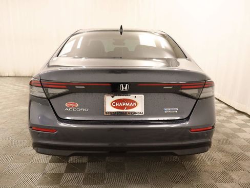 Used 2023 Honda Accord Touring image 5