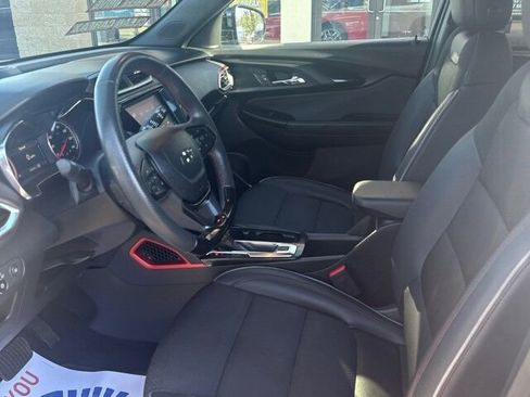 Used 2023 Chevrolet TrailBlazer RS w/ Technology Package image 8