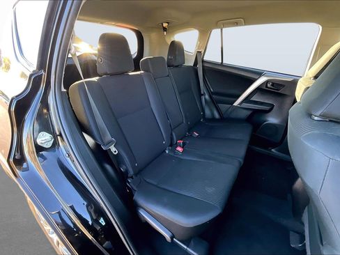 Used 2014 Toyota RAV4 LE image 25