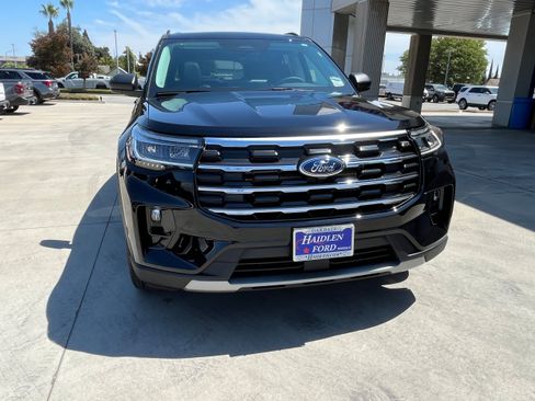 New 2026 Ford Explorer Active w/ Active Comfort Package AWD/4WD image 4
