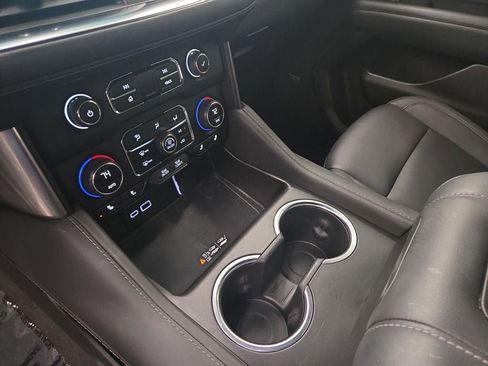 Used 2024 Chevrolet Tahoe Z71 w/ Luxury Package image 51