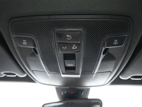 Used 2019 Mercedes-Benz GLA 250 4MATIC image 31