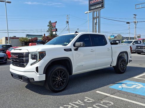 Used 2024 GMC Sierra 1500 Elevation AWD/4WD image 3